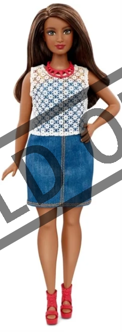 barbie-modelka-afroamericanka-v-riflovych-satech-37290.jpg